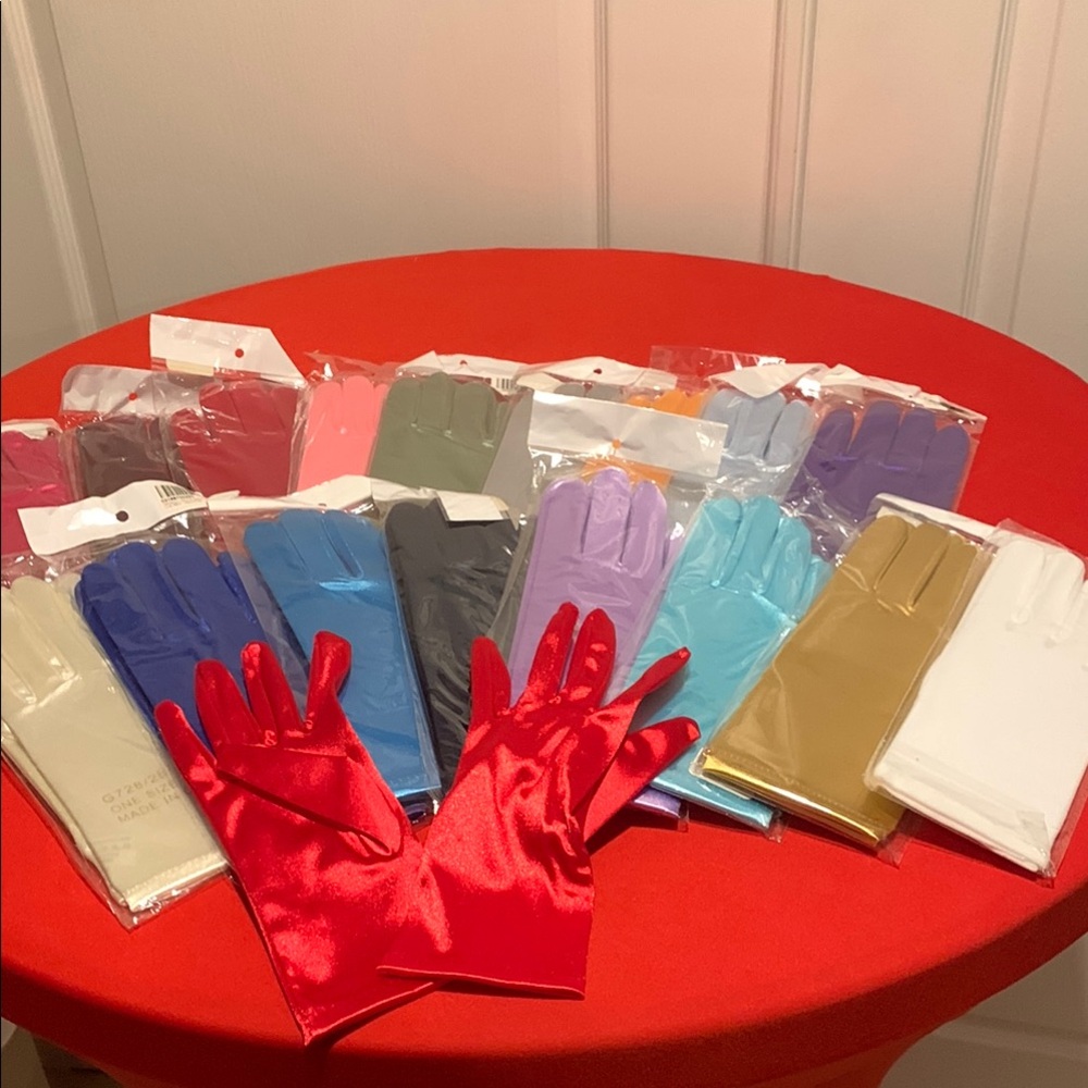 Colorful Assorted Gloves Set - Picture 2 of 6